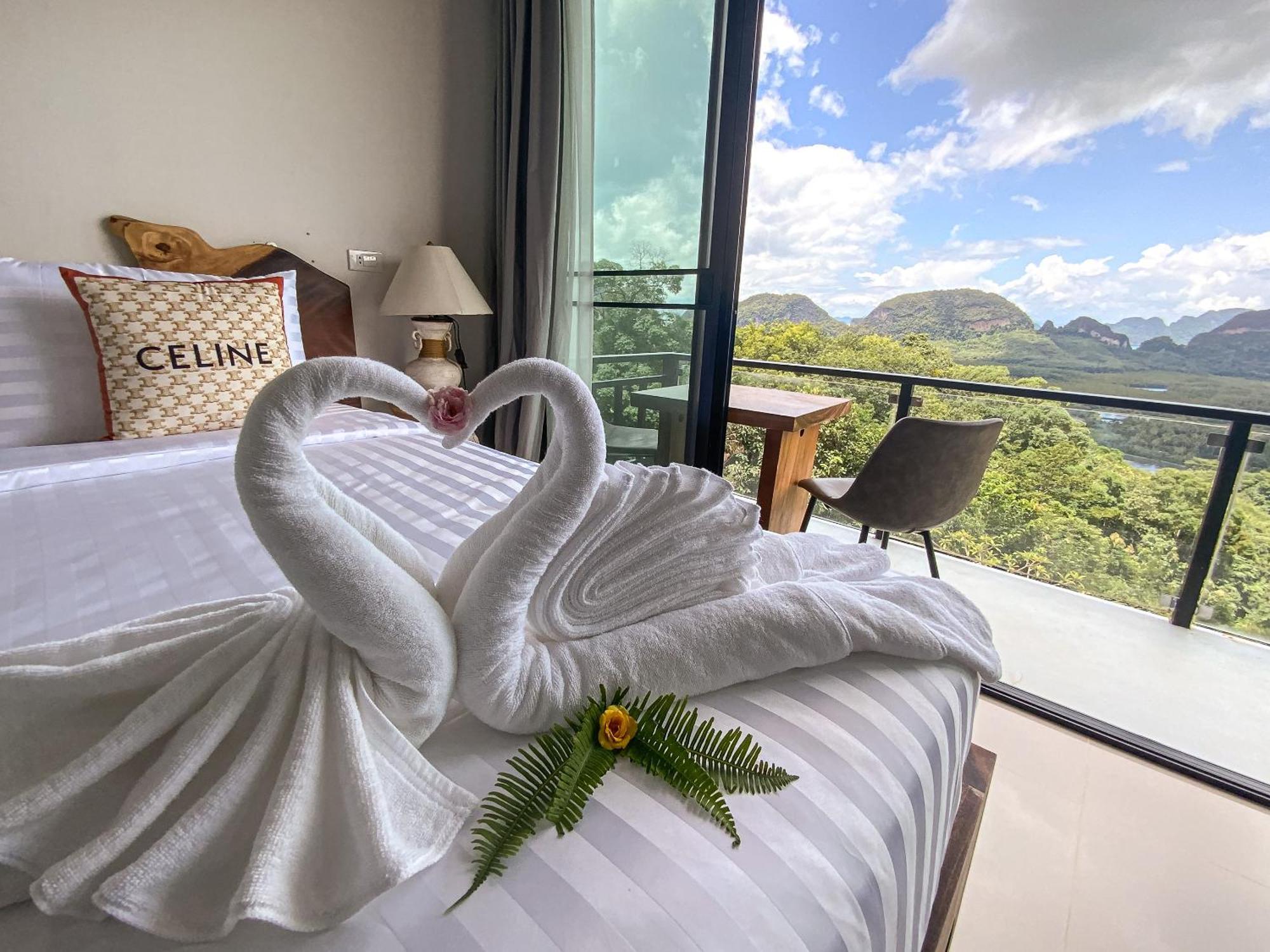 Samet Nangshe Goodview Hotel Takua Thung Ngoại thất bức ảnh